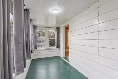 577 Chandler Street, Worcester, MA 01602 - Photo 29