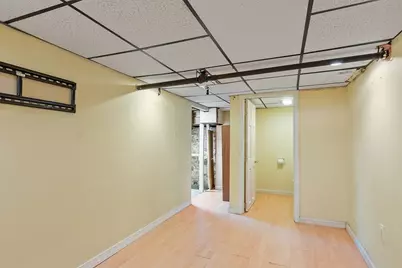 577 Chandler Street, Worcester, MA 01602 - Photo 23