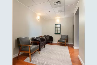 1842 Beacon St #202, Brookline, MA 02445 - Photo 5