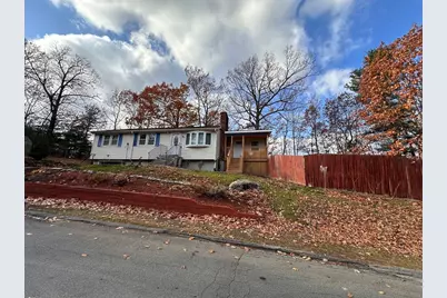 86 Comet Rd, Methuen, MA 01844 - Photo 1