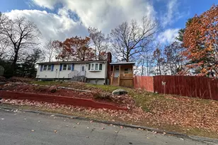 86 Comet Rd, Methuen, MA 01844 - Photo 1