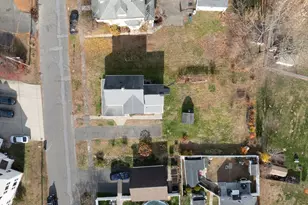 3 Ellsworth St, Westfield, MA 01085 - Photo 5