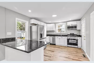 3 Ellsworth St, Westfield, MA 01085 - Photo 11