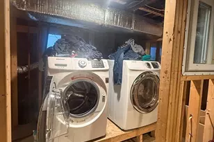 92 Spencer St, Boston, MA 02124 - Photo 27