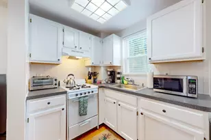 23 Jay St, Cambridge, MA 02139 - Photo 3