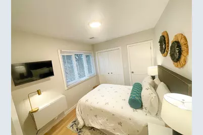 75 Thorndike St #2Furnished, Cambridge, MA 02141 - Photo 9