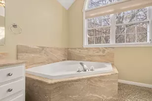 20 Beauregard Cir, Marlborough, MA 01752 - Photo 17