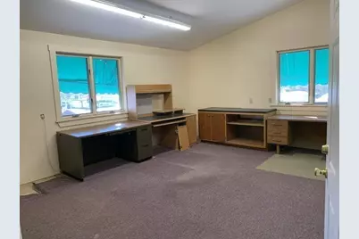 861B Ashley Blvd, New Bedford, MA 02745 - Photo 7