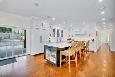 4 Lowell St, Lynnfield, MA 01940 - Photo 5