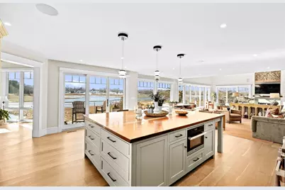 67 Border St, Scituate, MA 02066 - Photo 5