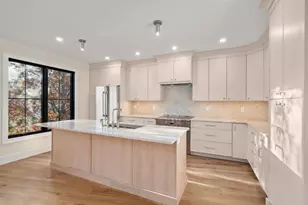 34 Vinton St, Boston, MA 02127 - Photo 5