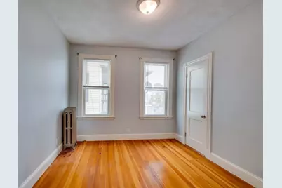 37 Taft St, Boston, MA 02125 - Photo 9