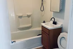 8 Bourne St, Worcester, MA 01606 - Photo 3
