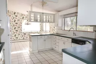 93 Vaughn Hill Rd, Bolton, MA 01740 - Photo 9