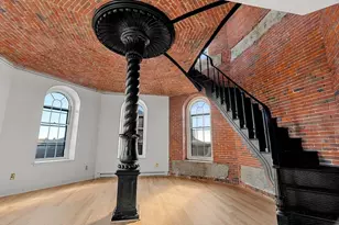 201 Thorndike, Lowell, MA 01852 - Photo 9