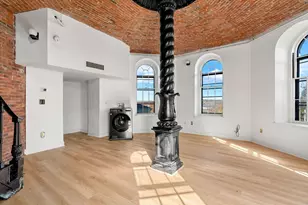 201 Thorndike, Lowell, MA 01852 - Photo 7