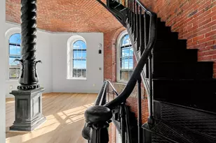 201 Thorndike, Lowell, MA 01852 - Photo 17