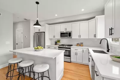 123-125 Centre St #TH4, Boston, MA 02124 - Photo 9