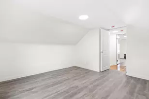 25 Lakeview St, Blackstone, MA 01504 - Photo 9