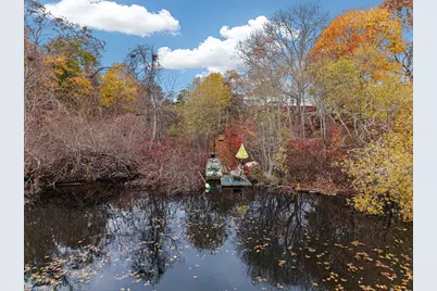 16 Francis St, Wareham, MA 02538 - Photo 5