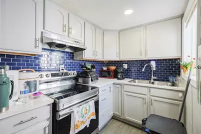 104 Oak St, Fall River, MA 02720 - Photo 15