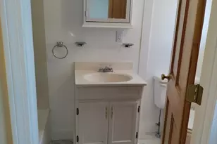 143 Chestnut St, Marlborough, MA 01752 - Photo 5