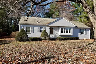 31 Pineywood Rd, Southwick, MA 01077 - Photo 1