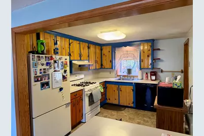 31 Pineywood Rd, Southwick, MA 01077 - Photo 3