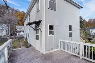 12 Temple St, Holyoke, MA 01040 - Photo 35