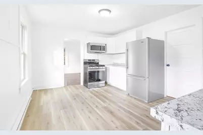 12 Temple St, Holyoke, MA 01040 - Photo 17