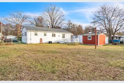 82 Louis Rd, Springfield, MA 01118 - Photo 19