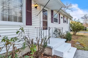 82 Louis Rd, Springfield, MA 01118 - Photo 3