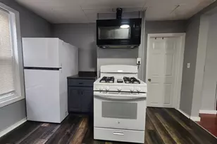 7 Pleasant Terrace, Worcester, MA 01609 - Photo 1