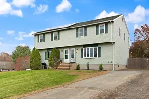163 Hayward St, Bridgewater, MA 02324 - Photo 35