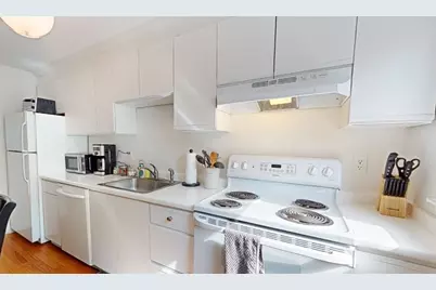 91 Chestnut St #6, Brookline, MA 02445 - Photo 3