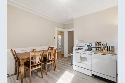 28 Sunset Rd #1, Somerville, MA 02144 - Photo 9