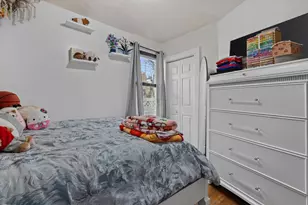 33 Chestnut St, Milford, MA 01757 - Photo 9