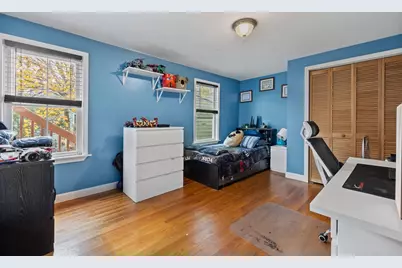 33 Chestnut St, Milford, MA 01757 - Photo 13