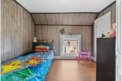 33 Chestnut St, Milford, MA 01757 - Photo 29