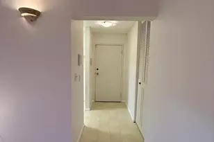 42 Shrewsbury Green Dr, Shrewsbury, MA 01545 - Photo 5