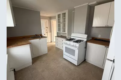 1 Hamilton St #2, Plymouth, MA 02360 - Photo 1