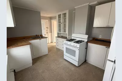1 Hamilton St #2, Plymouth, MA 02360 - Photo 3