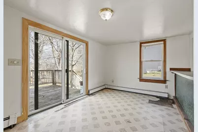 118 Spring St, Winchendon, MA 01475 - Photo 9