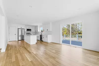 135 Plymouth, Carver, MA 02330 - Photo 7