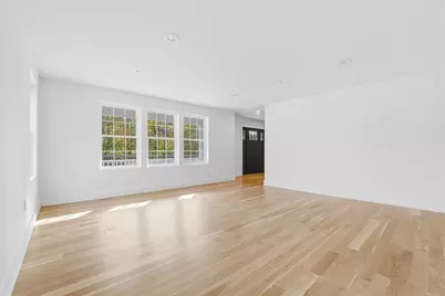 135 Plymouth, Carver, MA 02330 - Photo 5