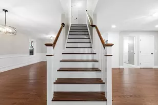 34 Alsop St, Fall River, MA 02723 - Photo 9