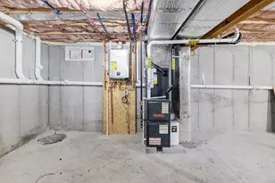 34 Alsop St, Fall River, MA 02723 - Photo 41