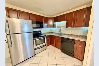 21 Central Ave #10, Everett, MA 02149 - Photo 3