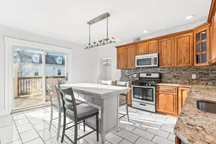 11 Symonds St, Salem, MA 01970 - Photo 9