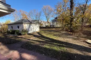 79 Hovey St, Watertown, MA 02472 - Photo 17